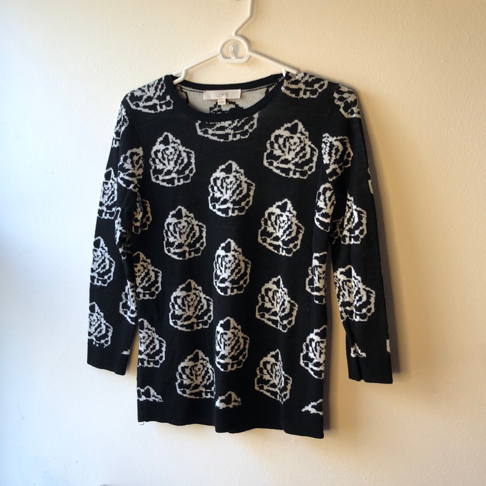 Ann Taylor loft rose sweater
